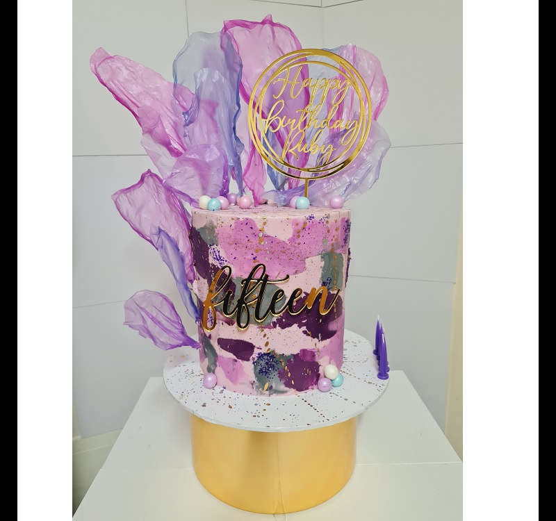 euphoria_birthday_cake